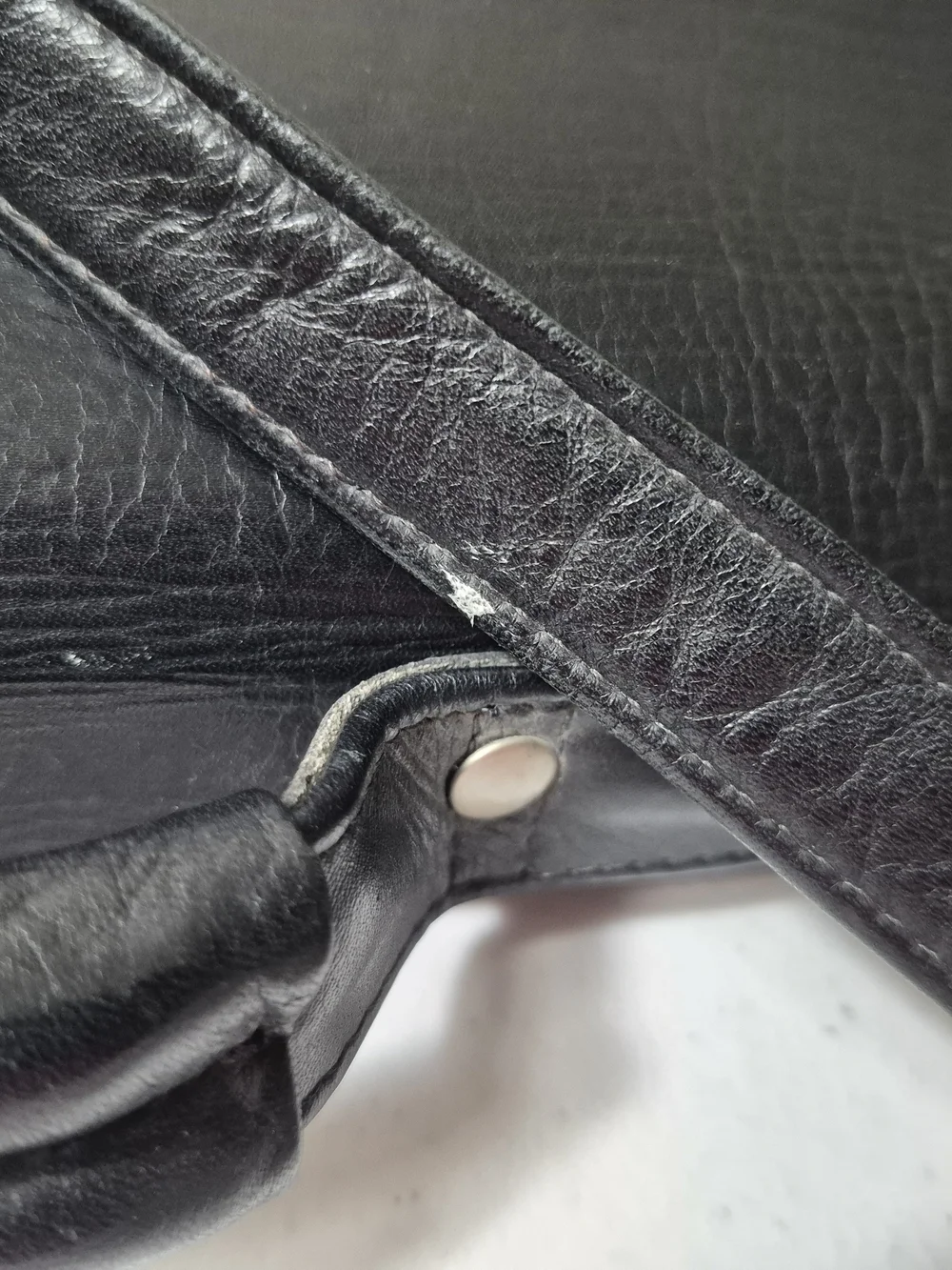 VTG Frye Briefcase Black Leather Soft Side Flap Top Buckle Strap Shoulder Bag